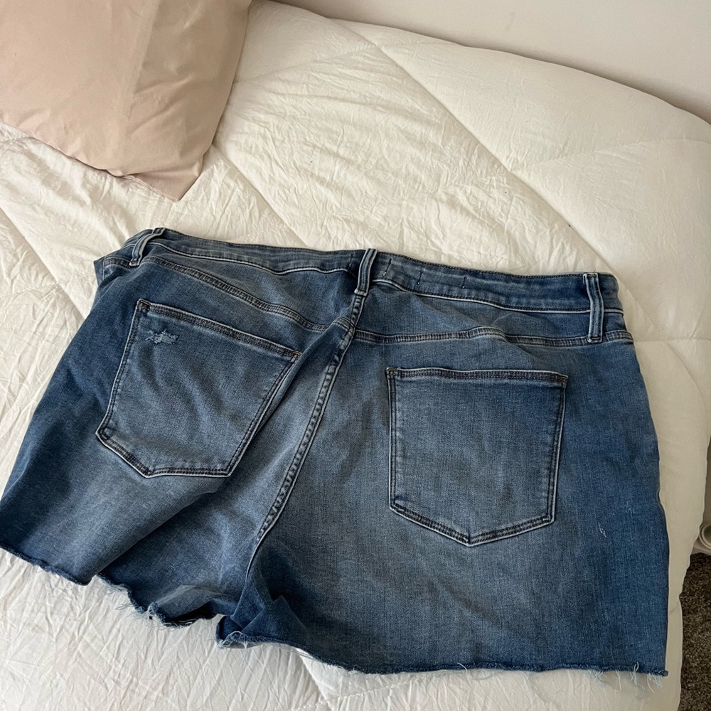 Universal Thread High Rise Jean Shorts Size 20 - Picture 4 of 4